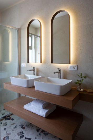 Image No.19-4 Bed Property for sale