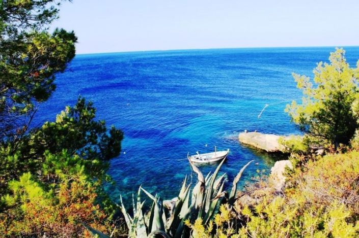 Image No.10-5 Bed Property for sale