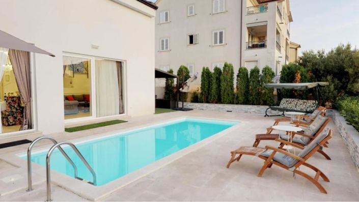 Image No.2-3 Bed Property for sale