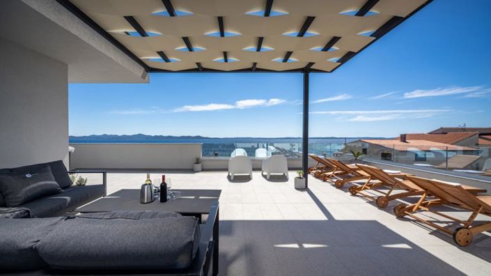 Image No.8-4 Bed Property for sale