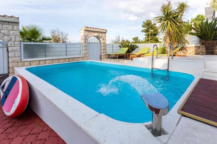 Image No.3-5 Bed Property for sale