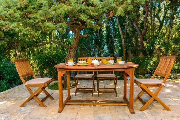 Image No.22-4 Bed Property for sale