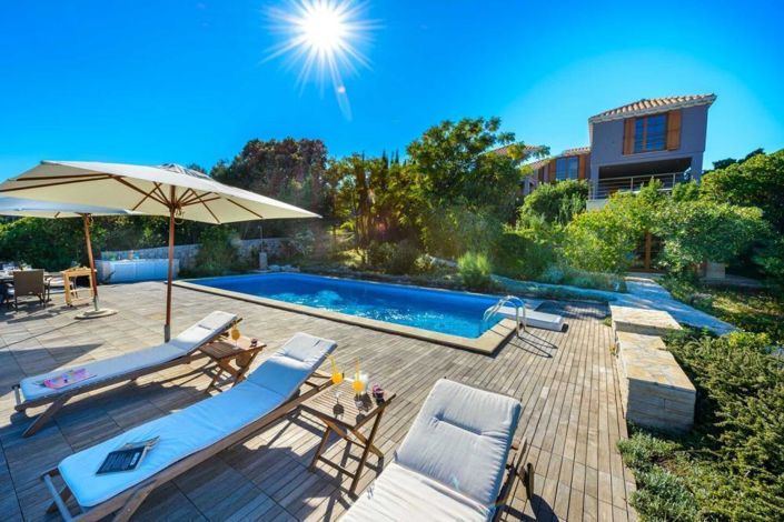 Image No.24-4 Bed Property for sale