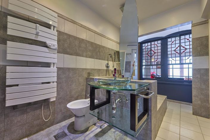 Image No.18-5 Bed Property for sale