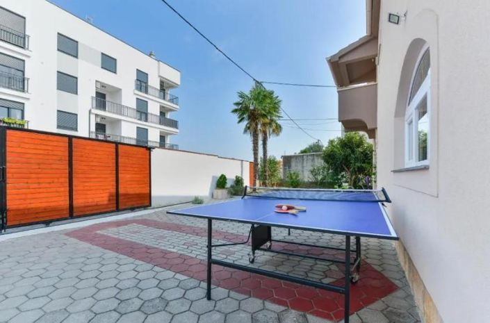 Image No.7-5 Bed Property for sale