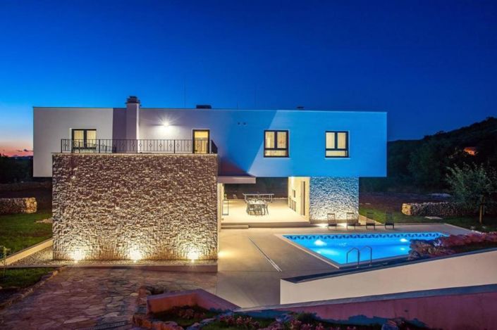 Image No.1-3 Bed Property for sale