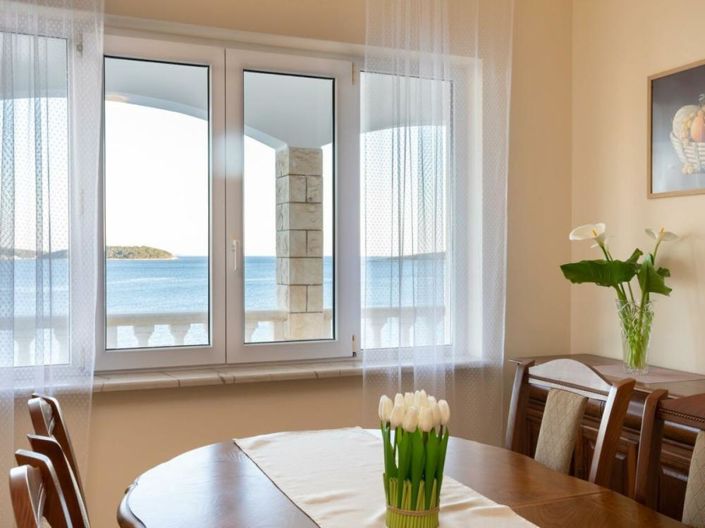 Image No.13-4 Bed Property for sale