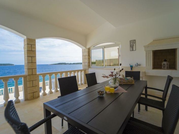 Image No.8-4 Bed Property for sale