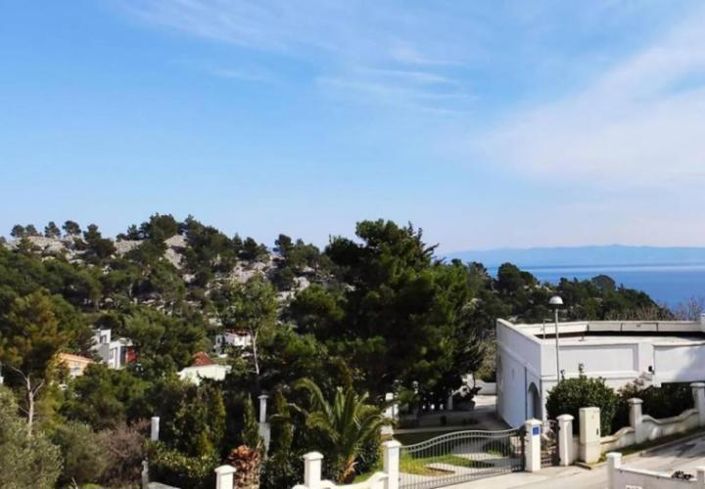 Image No.5-8 Bed Property for sale