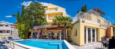 1 - Dubrovnik, Property