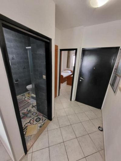 Image No.12-19 Bed Property for sale