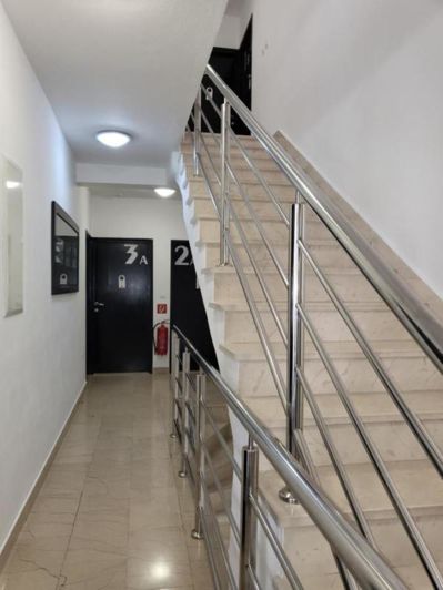 Image No.13-19 Bed Property for sale