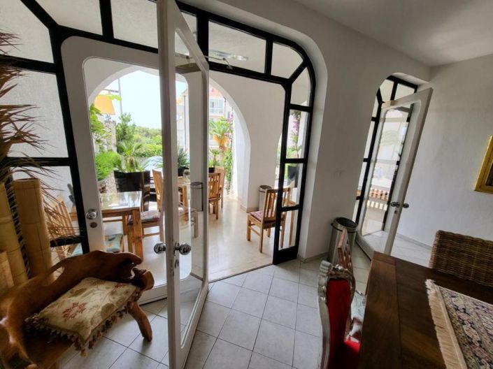 Image No.14-19 Bed Property for sale