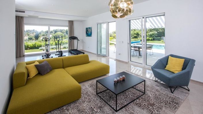 Image No.25-4 Bed Property for sale