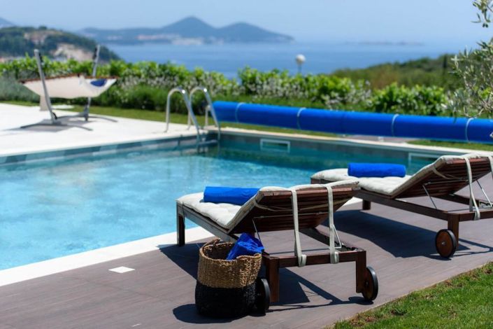 Image No.4-4 Bed Property for sale