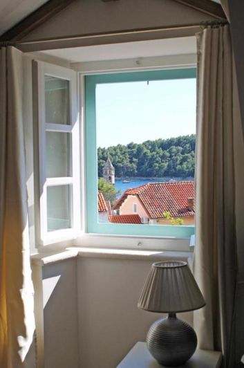 Image No.23-4 Bed Property for sale