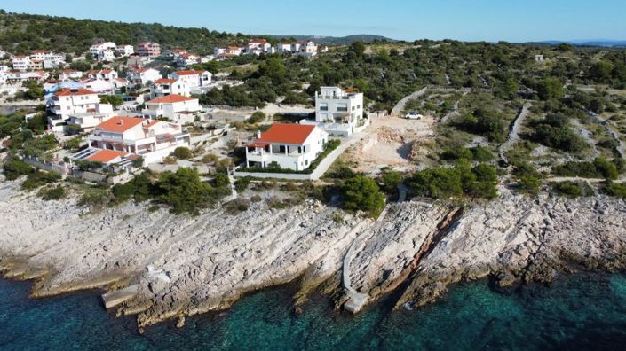 Image No.11-4 Bed Property for sale