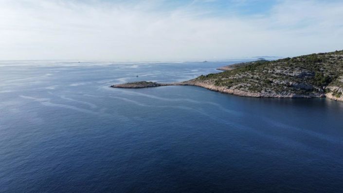 Image No.2-4 Bed Property for sale