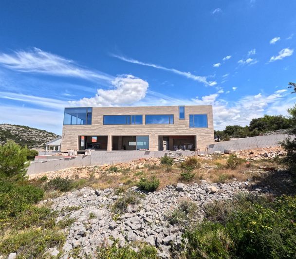 Image No.5-4 Bed Property for sale