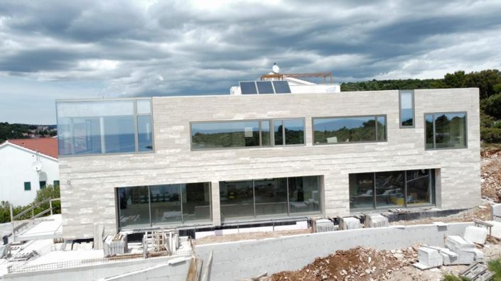 Image No.9-4 Bed Property for sale