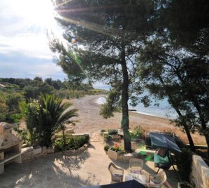 1 - Supetar, Property