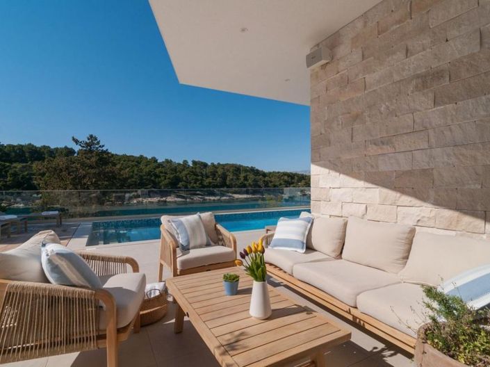 Image No.7-6 Bed Property for sale