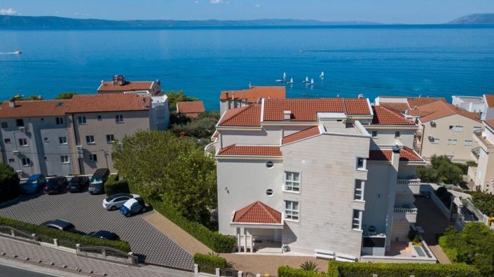 Image No.12-Propriété de 12 chambres à vendre à Tucepi