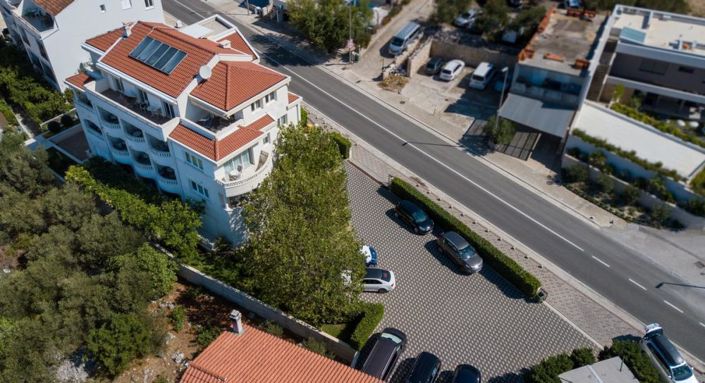 Image No.3-Propriété de 12 chambres à vendre à Tucepi