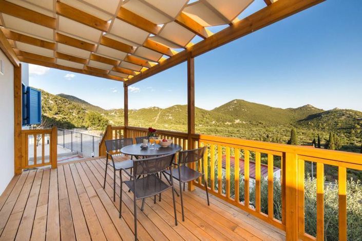 Image No.11-17 Bed Property for sale