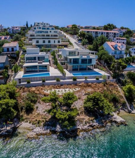 Image No.9-4 Bed Property for sale