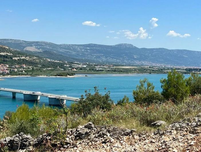 Image No.15-4 Bed Property for sale