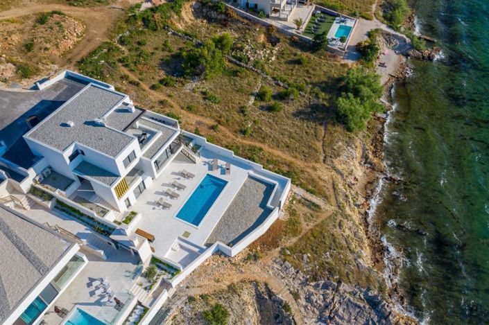 Image No.25-5 Bed Property for sale