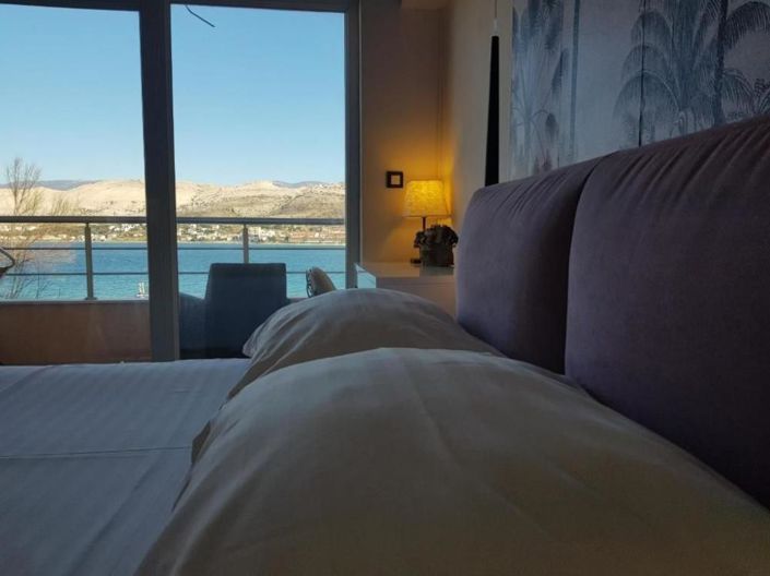 Image No.7-8 Bed Property for sale