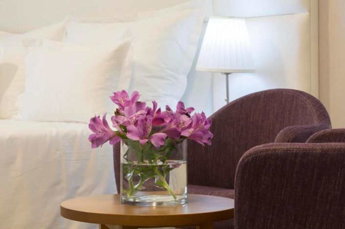 Image No.16-19 Bed Property for sale