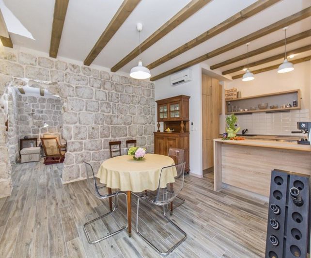 Image No.16-3 Bed Property for sale