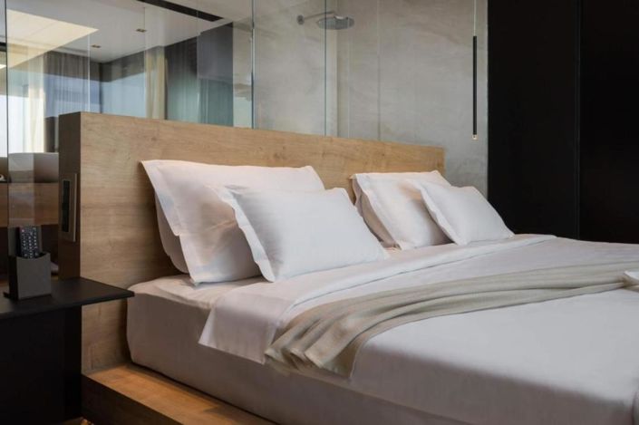 Image No.17-4 Bed Property for sale