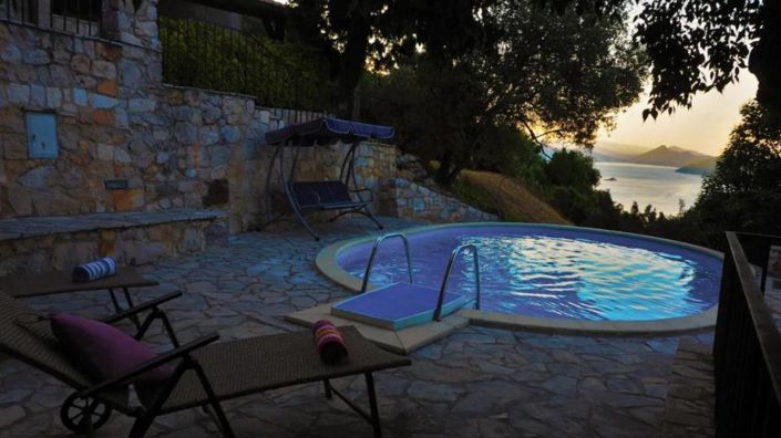 Image No.9-5 Bed Property for sale