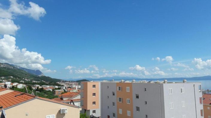 Image No.5-12 Bed Property for sale