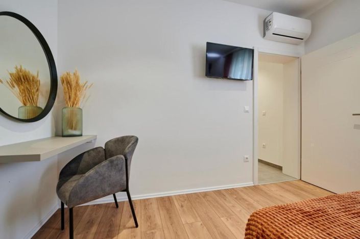 Image No.15-4 Bed Property for sale