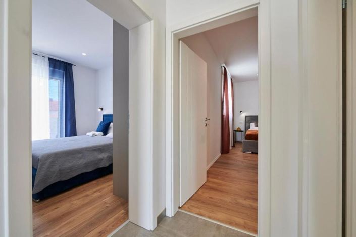 Image No.23-4 Bed Property for sale