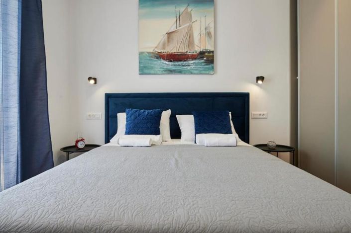 Image No.24-4 Bed Property for sale