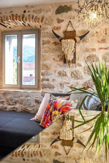 Image No.17-4 Bed Property for sale