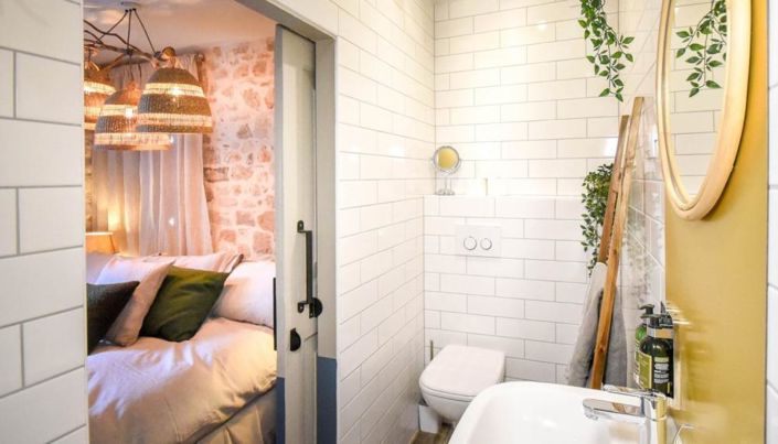 Image No.4-4 Bed Property for sale