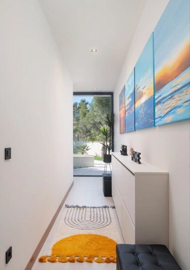 Image No.13-4 Bed Property for sale