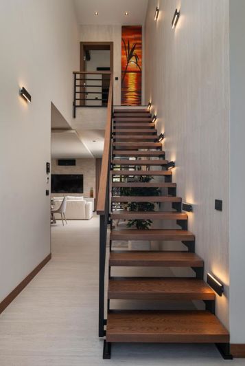 Image No.20-4 Bed Property for sale