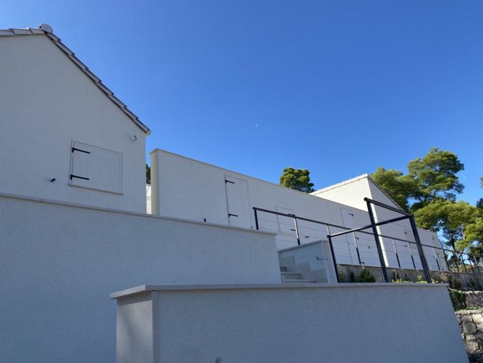 Image No.21-3 Bed Property for sale