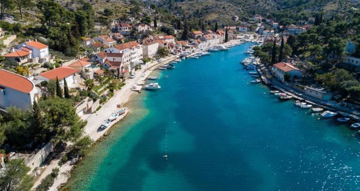 Image No.22-3 Bed Property for sale