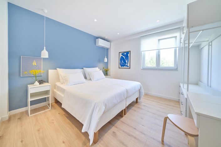 Image No.22-4 Bed Property for sale