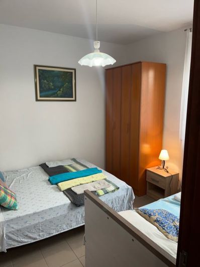 Image No.17-9 Bed Property for sale