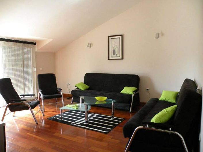 Image No.2-5 Bed Property for sale